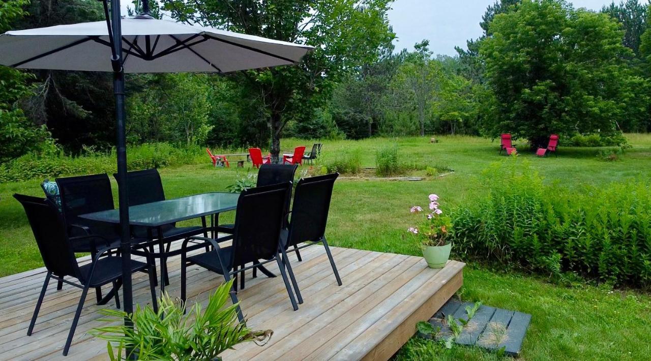 Chalets Nabu La Sacacomie - Riviere - Billard Saint-Alexis-des-Monts Esterno foto